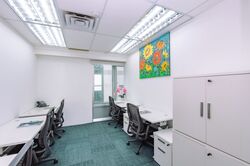 The Octagon (D1), Office #568927371